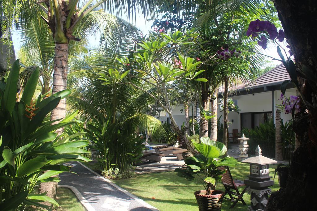 Palm Garden Bali Hotel Нуса Дуа Екстериор снимка