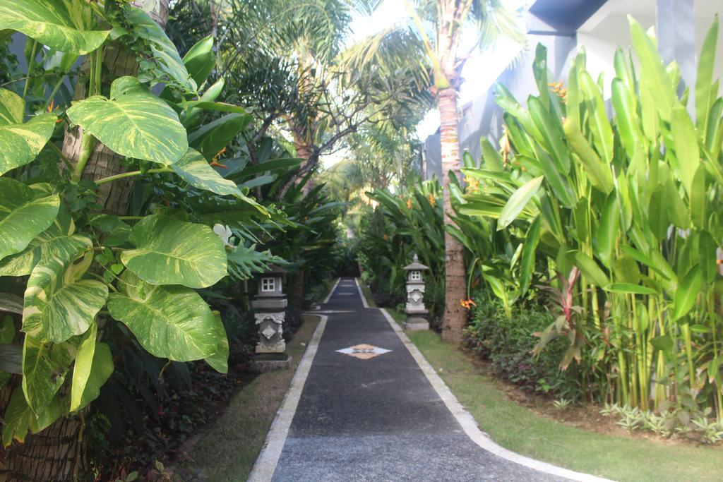 Palm Garden Bali Hotel Нуса Дуа Екстериор снимка