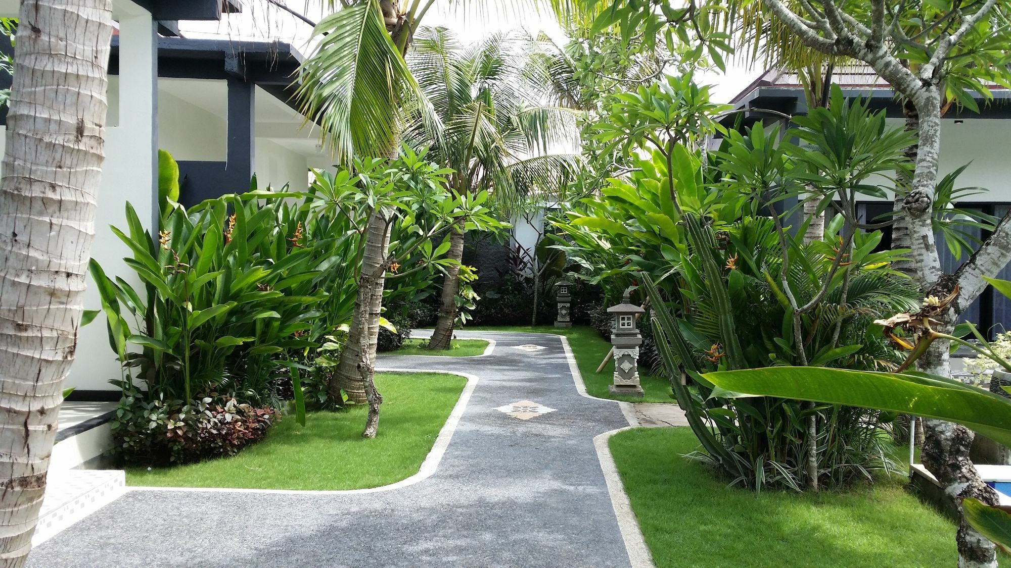 Palm Garden Bali Hotel Нуса Дуа Екстериор снимка